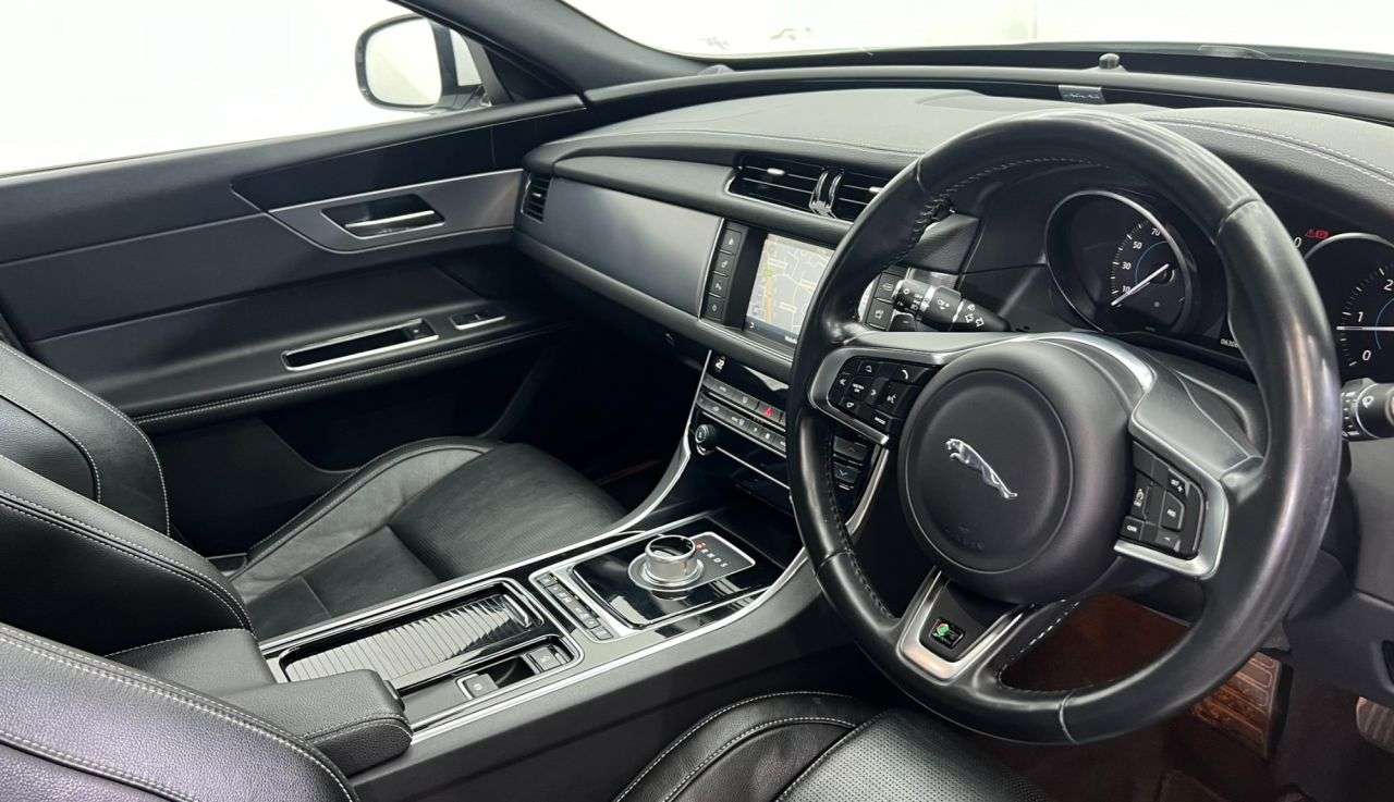 2016 JAGUAR XF 2016 JAGUAR XF