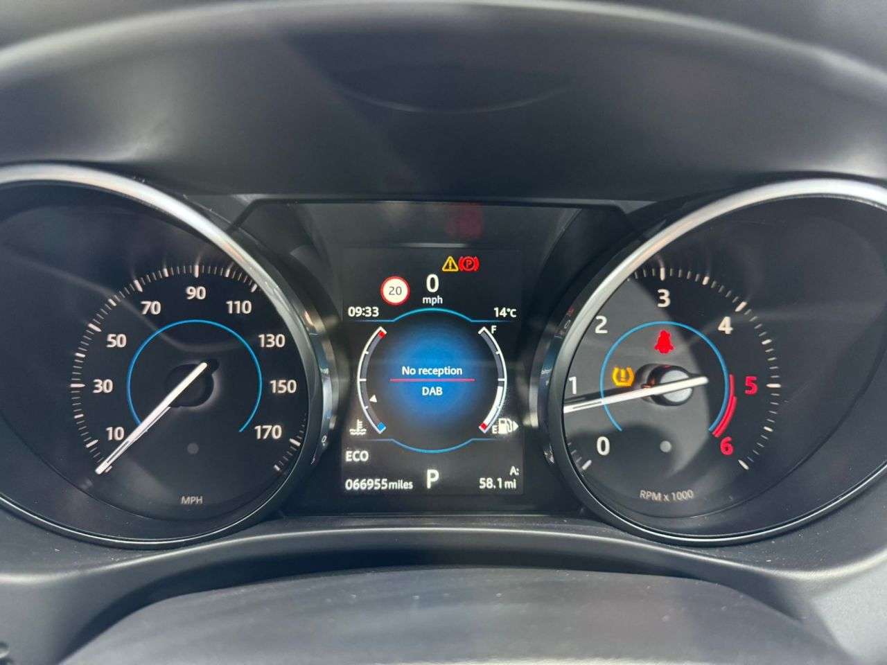 2017 JAGUAR XE 2017 JAGUAR XE