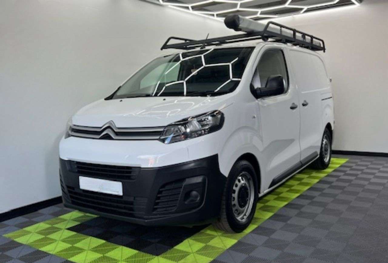 A 2020 CITROEN DISPATCH 1.5 BlueHDi 1000 Enterprise XS Panel Van 6dr Diesel Manual FWD 1 Euro 6 (s/ A 2020 CITROEN DISPATCH 1.5 BlueHDi 1000 Enterprise XS Panel Van 6dr Diesel Manual FWD 1 Euro 6 (s/