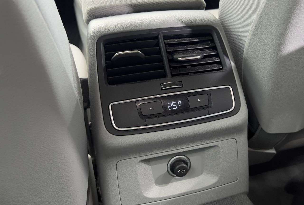 2017 AUDI A4 AVANT 2017 AUDI A4 AVANT