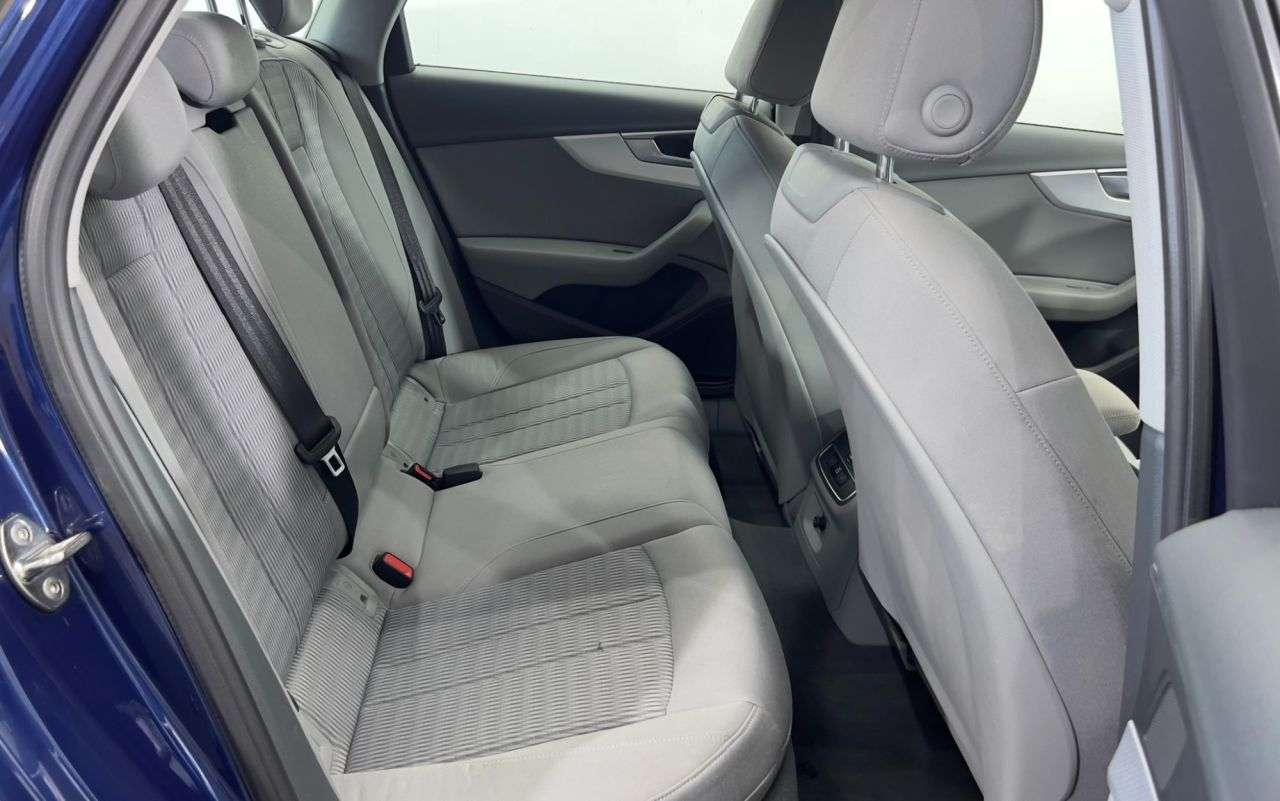 2017 AUDI A4 AVANT 2017 AUDI A4 AVANT