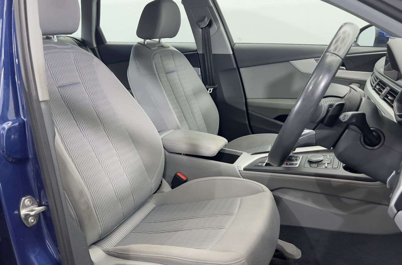 2017 AUDI A4 AVANT 2017 AUDI A4 AVANT