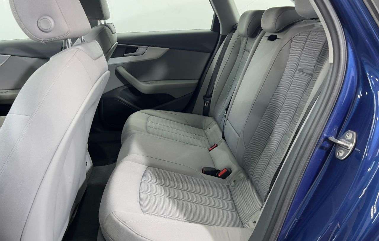 2017 AUDI A4 AVANT 2017 AUDI A4 AVANT