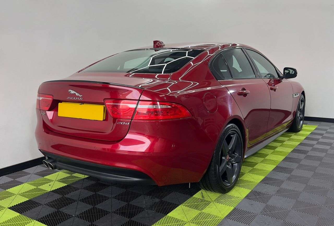 2016 JAGUAR XE 2016 JAGUAR XE