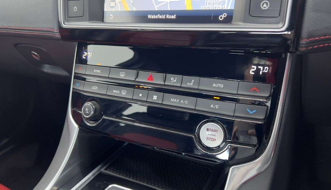 2016 JAGUAR XE 2016 JAGUAR XE