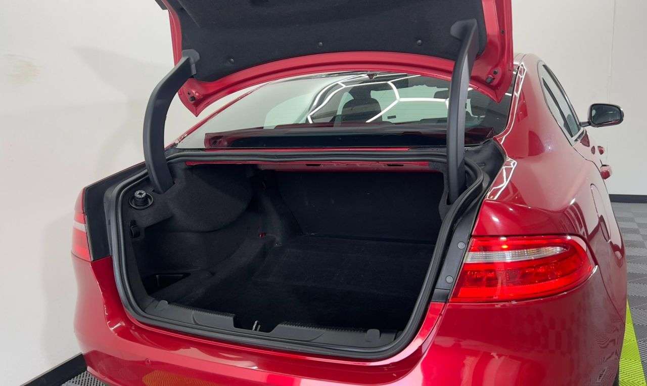 2016 JAGUAR XE 2016 JAGUAR XE