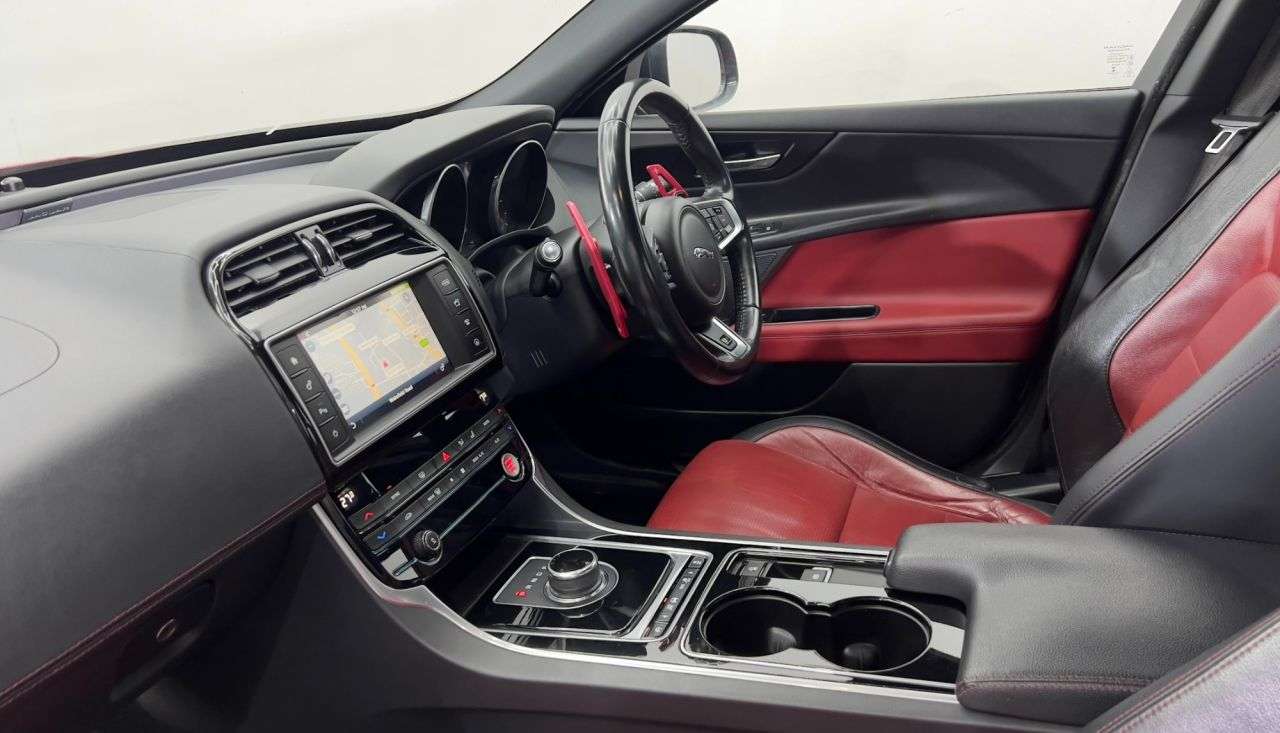 2016 JAGUAR XE 2016 JAGUAR XE