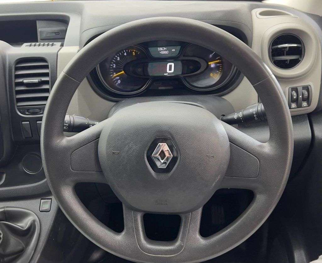2017 RENAULT TRAFIC 2017 RENAULT TRAFIC
