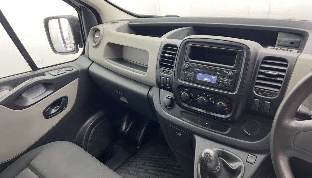 2017 RENAULT TRAFIC 2017 RENAULT TRAFIC