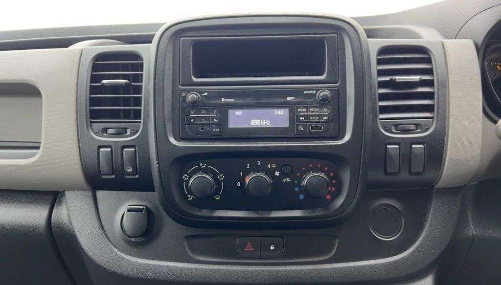 2017 RENAULT TRAFIC 2017 RENAULT TRAFIC