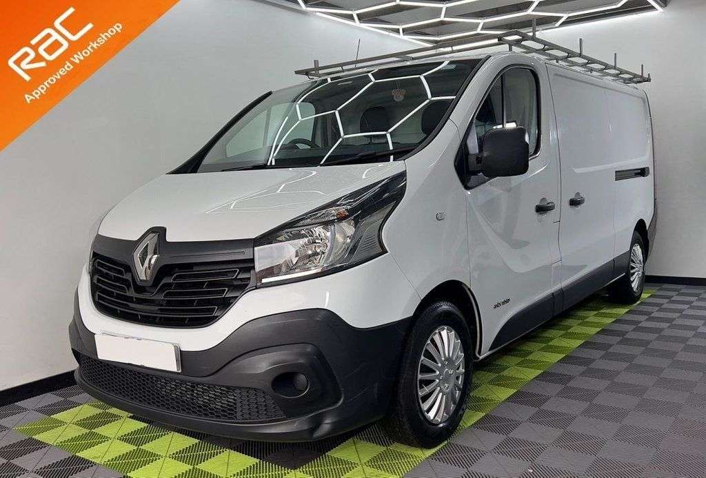 A 2017 RENAULT TRAFIC 1.6 dCi ENERGY 29 Business Panel Van 5dr Diesel Manual LWB Standard Roof Eu A 2017 RENAULT TRAFIC 1.6 dCi ENERGY 29 Business Panel Van 5dr Diesel Manual LWB Standard Roof Eu