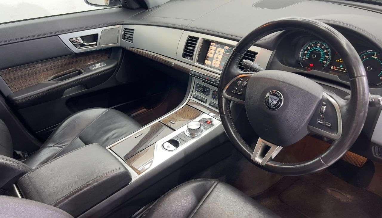 2015 JAGUAR XF 2015 JAGUAR XF