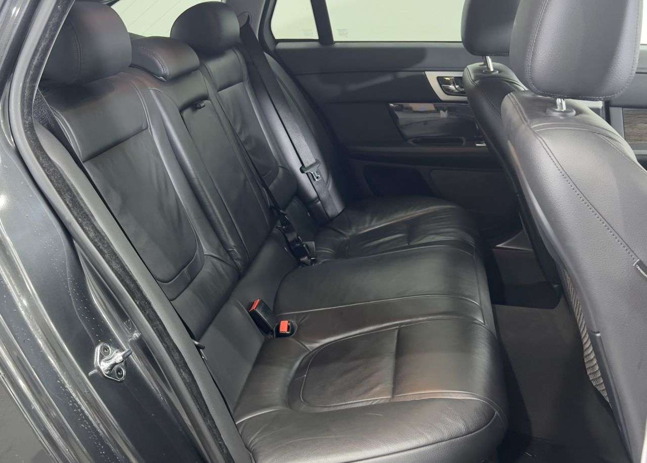 2015 JAGUAR XF 2015 JAGUAR XF