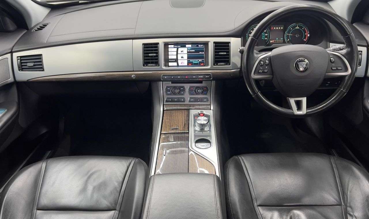 2015 JAGUAR XF 2015 JAGUAR XF