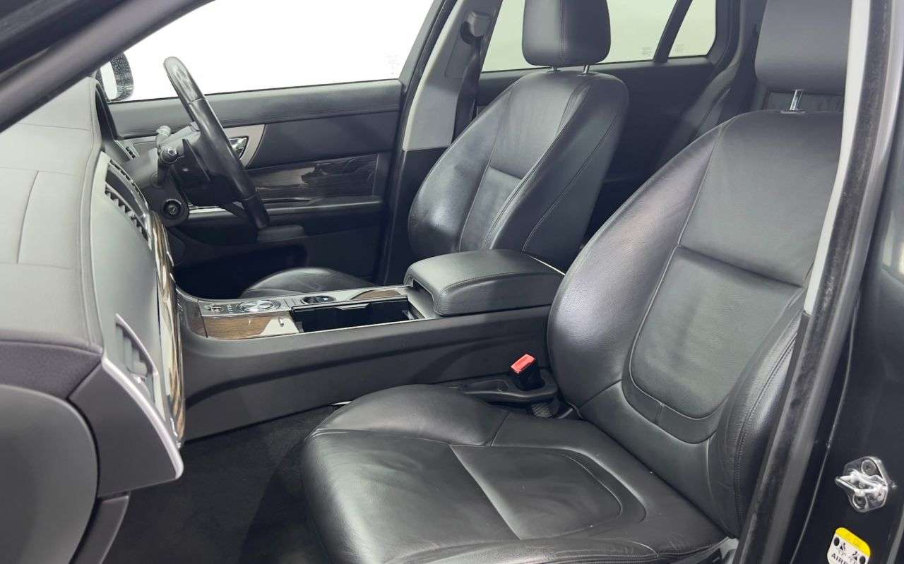 2015 JAGUAR XF 2015 JAGUAR XF