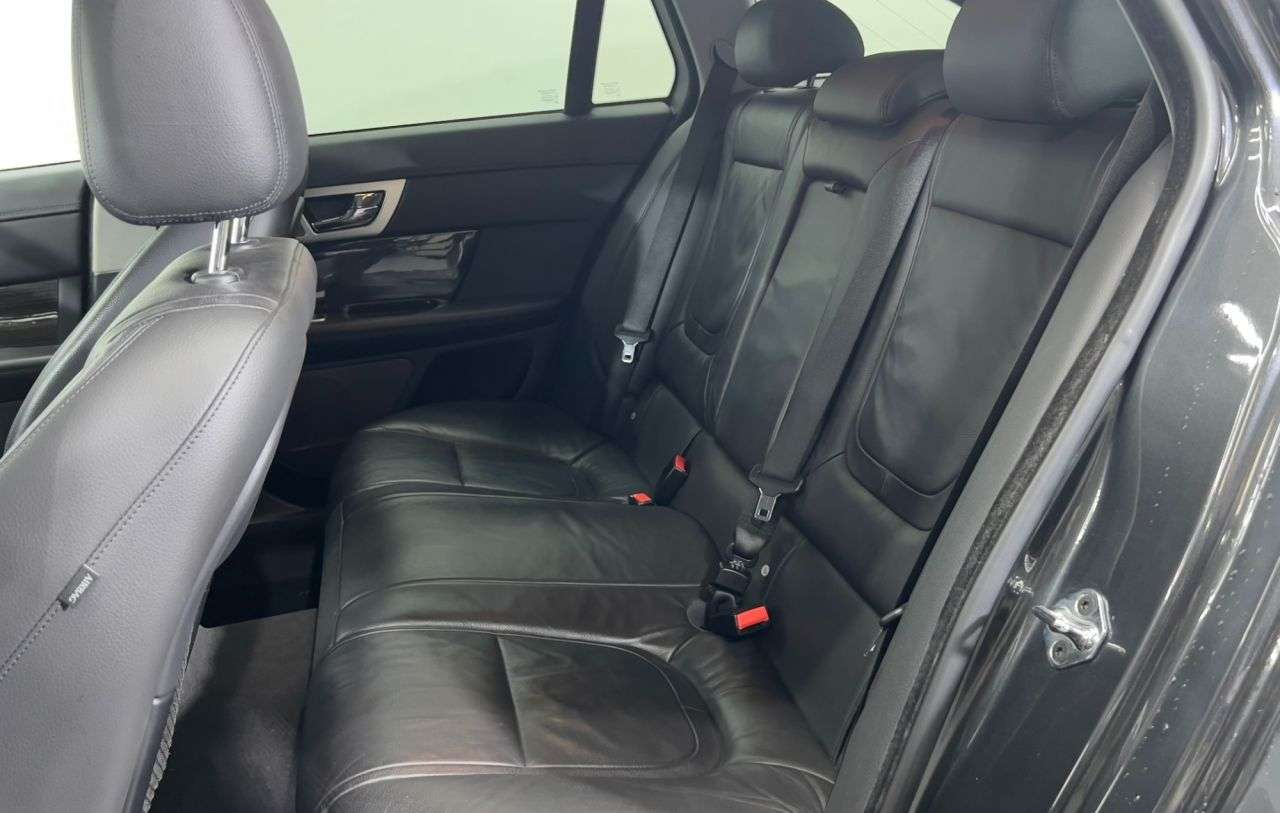 2015 JAGUAR XF 2015 JAGUAR XF