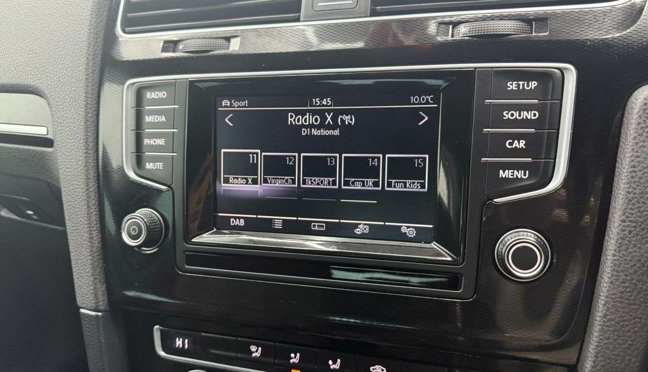 null VOLKSWAGEN GOLF null VOLKSWAGEN GOLF