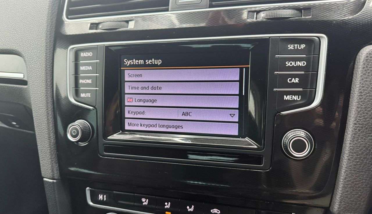 null VOLKSWAGEN GOLF null VOLKSWAGEN GOLF