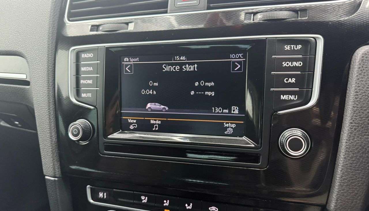 null VOLKSWAGEN GOLF null VOLKSWAGEN GOLF