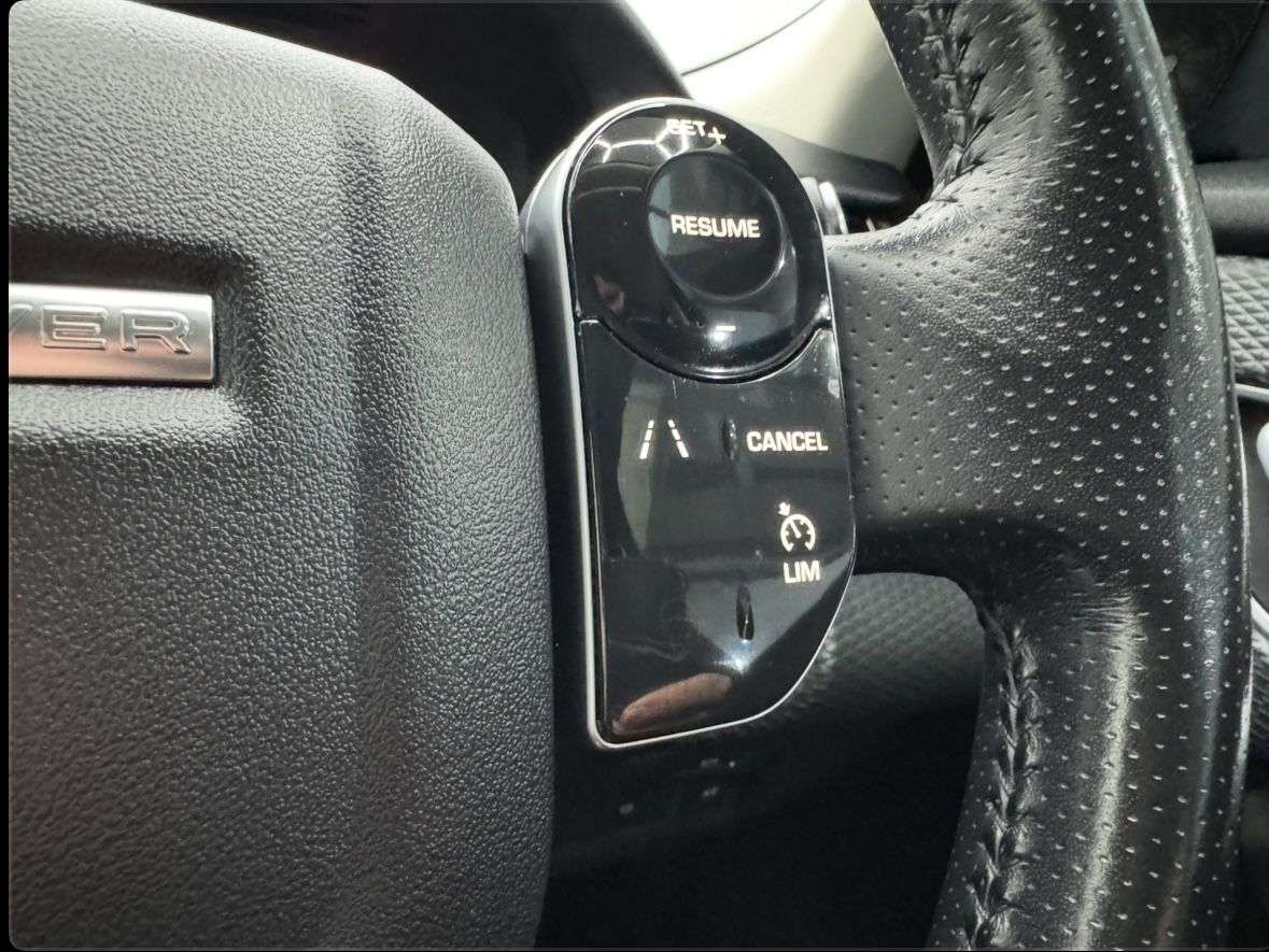 2018 LAND ROVER RANGE ROVER VELAR 2018 LAND ROVER RANGE ROVER VELAR