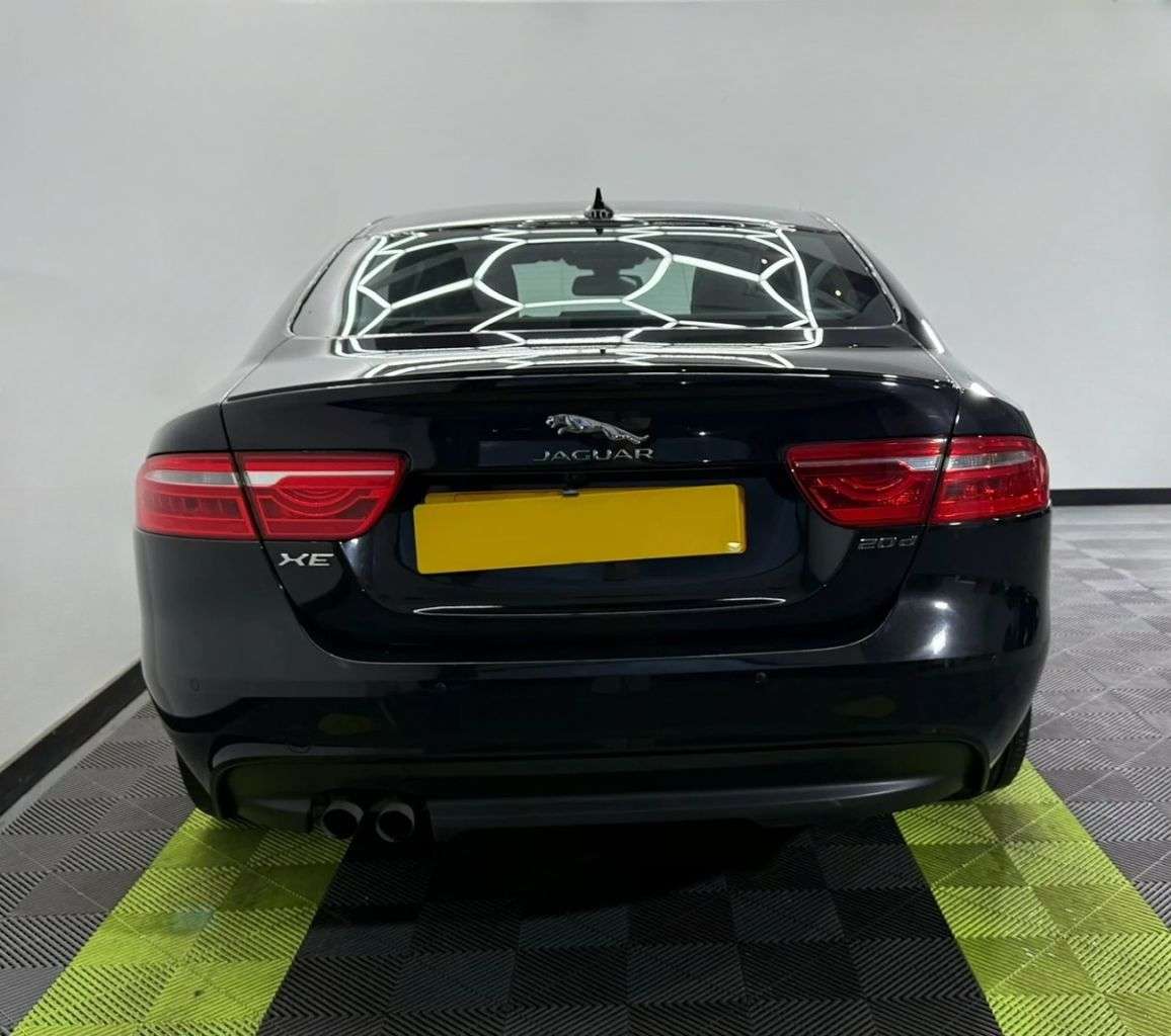 2015 JAGUAR XE 2015 JAGUAR XE