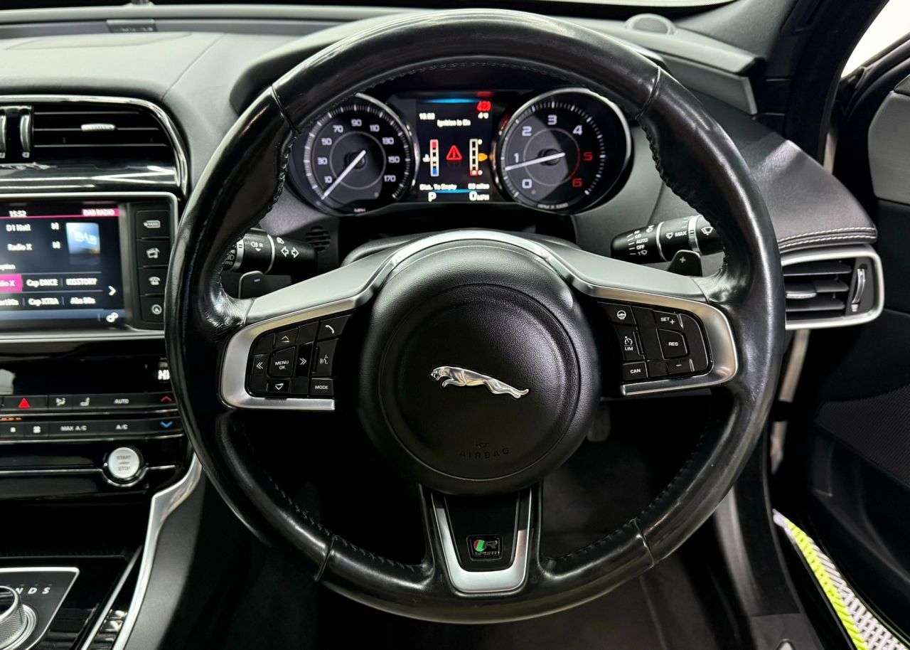 2015 JAGUAR XE 2015 JAGUAR XE