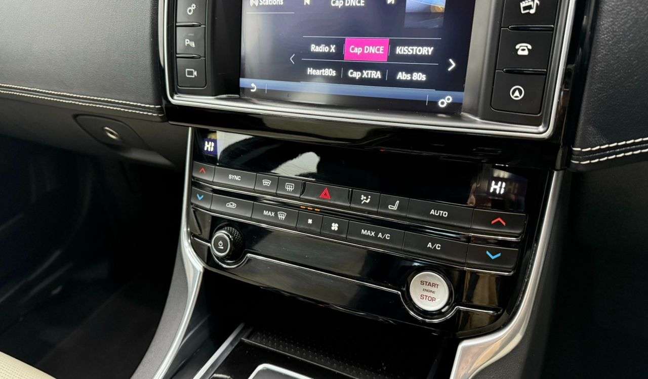 2015 JAGUAR XE 2015 JAGUAR XE