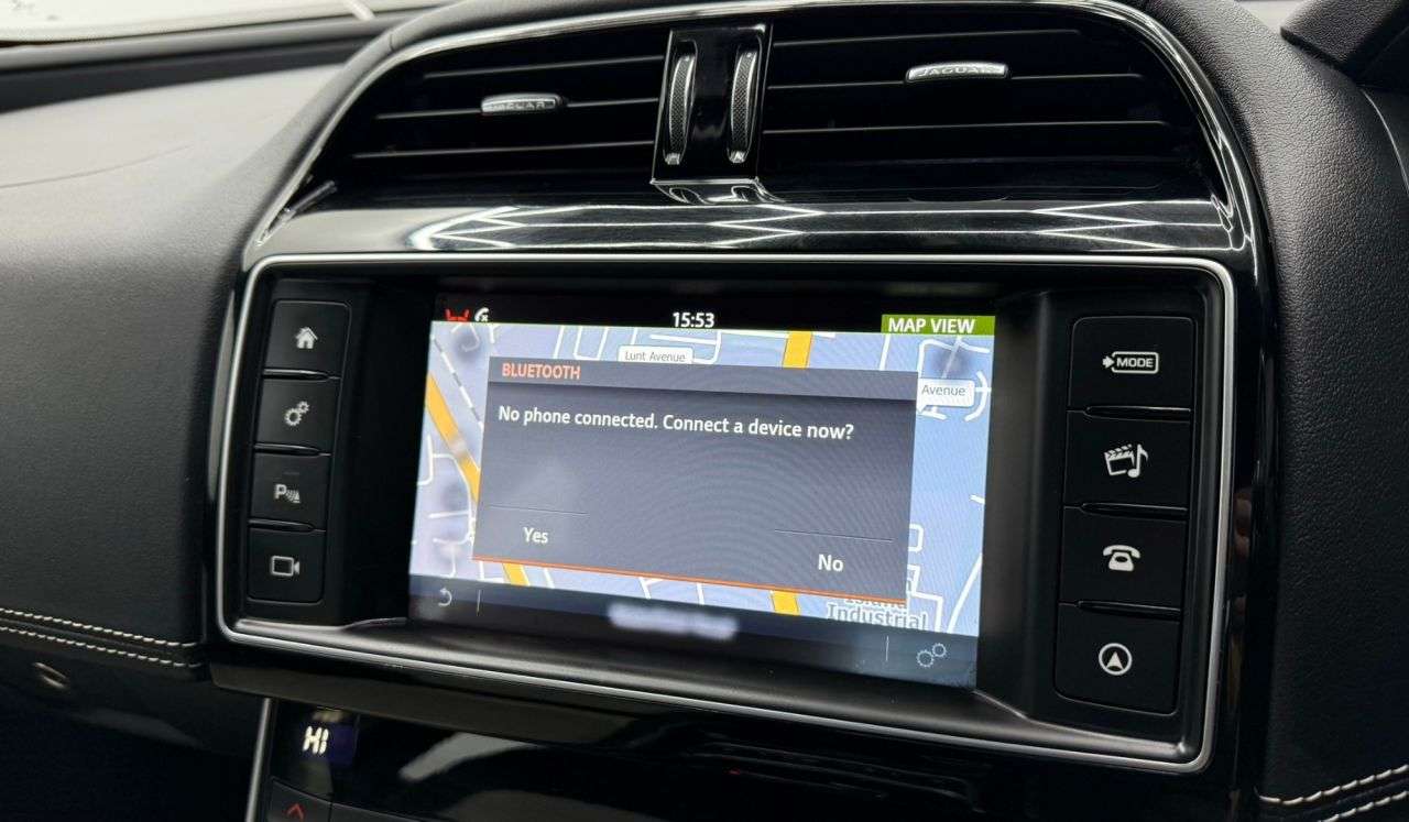 2015 JAGUAR XE 2015 JAGUAR XE