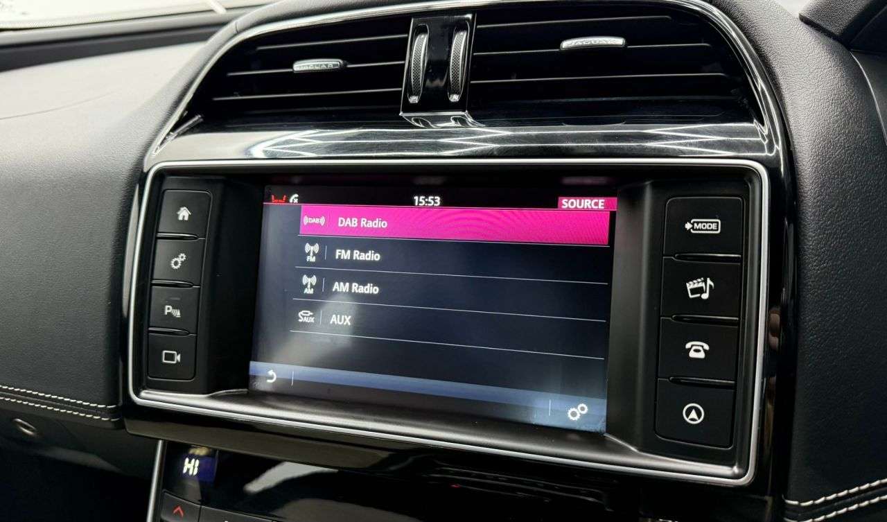 2015 JAGUAR XE 2015 JAGUAR XE