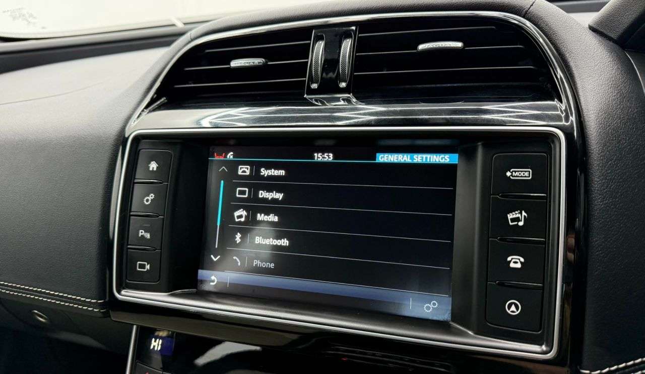 2015 JAGUAR XE 2015 JAGUAR XE