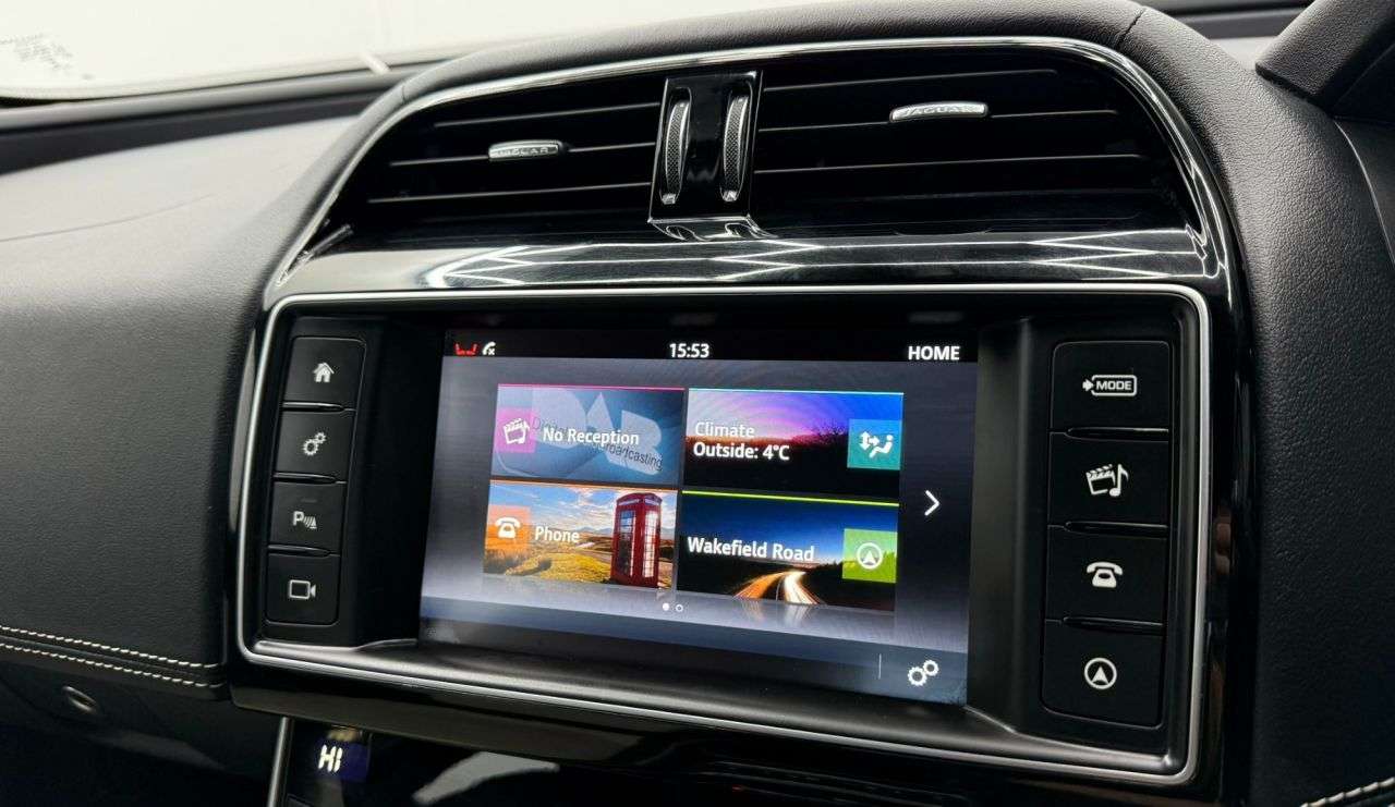 2015 JAGUAR XE 2015 JAGUAR XE