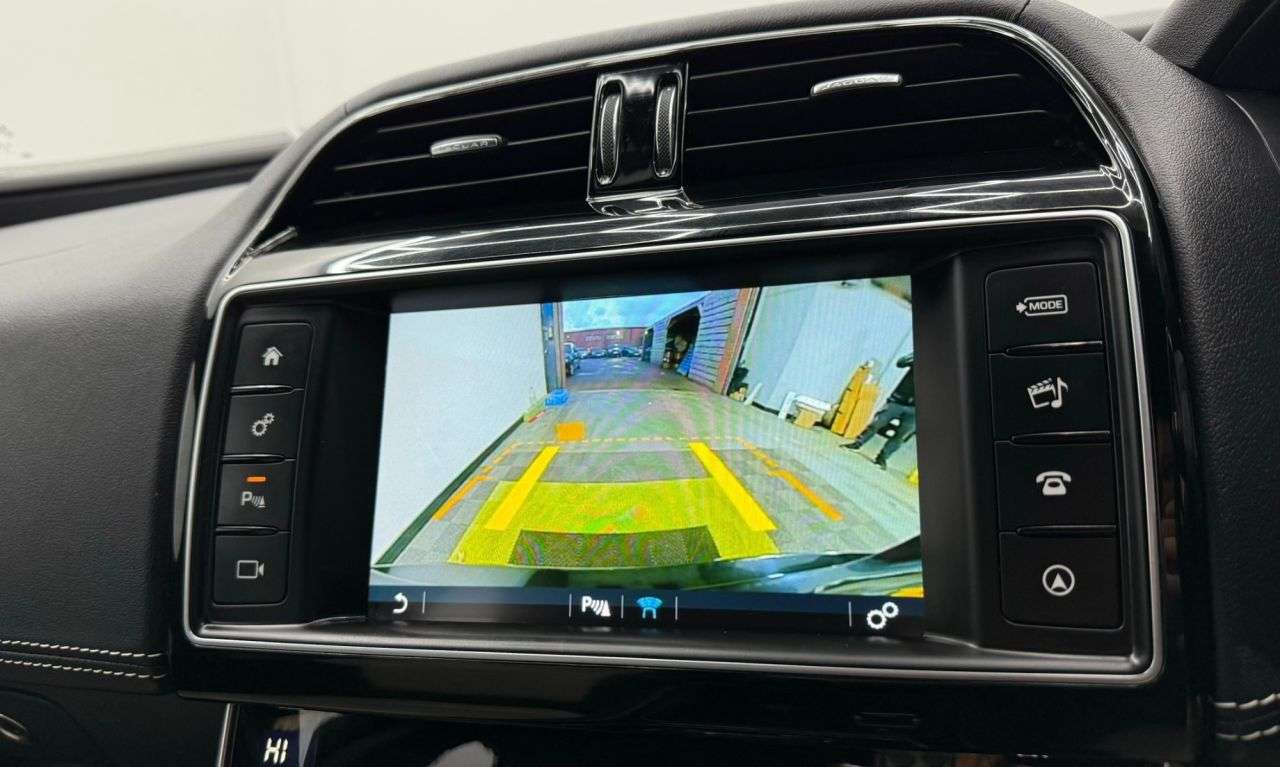 2015 JAGUAR XE 2015 JAGUAR XE