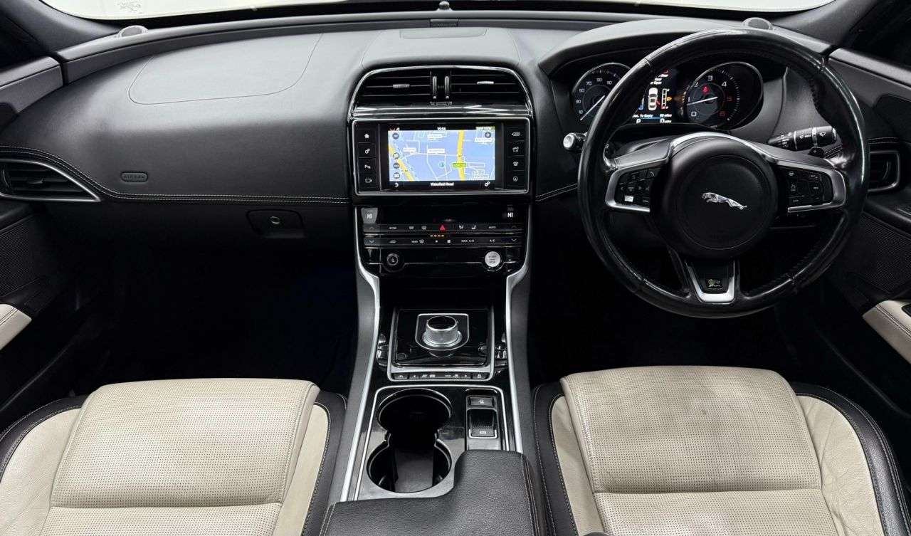 2015 JAGUAR XE 2015 JAGUAR XE