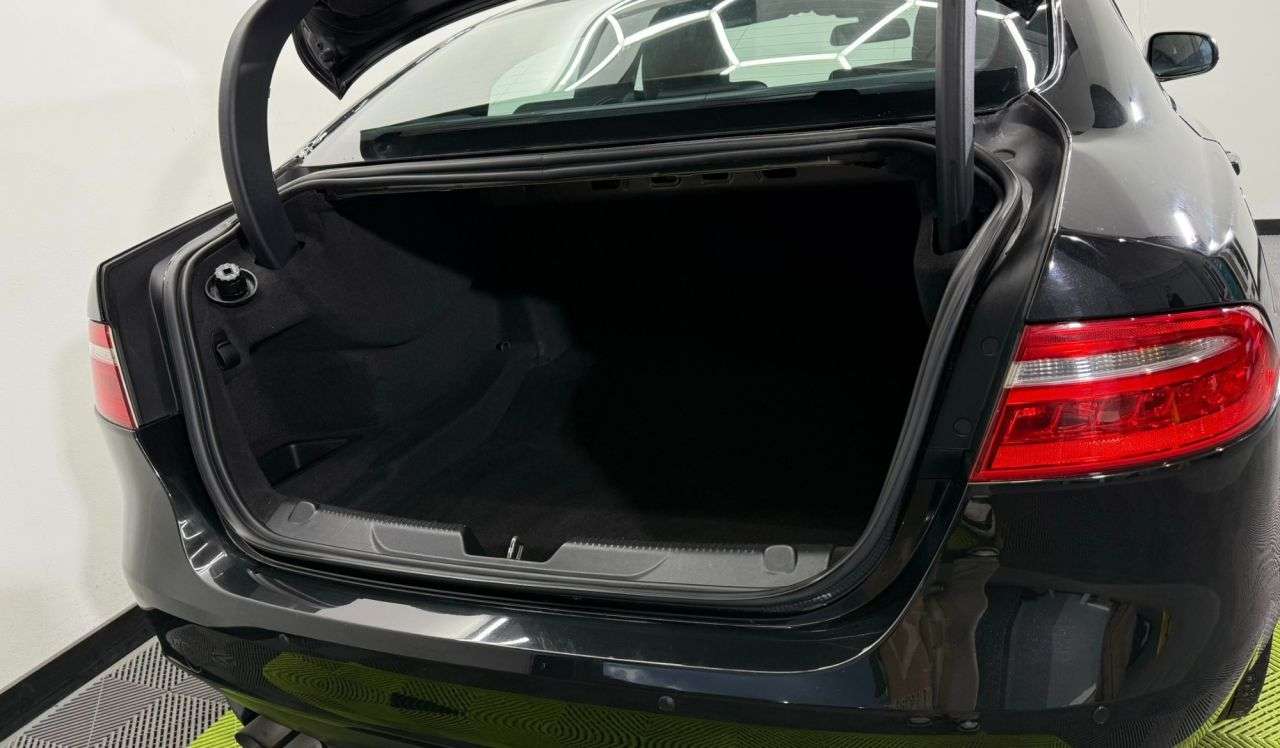 2015 JAGUAR XE 2015 JAGUAR XE