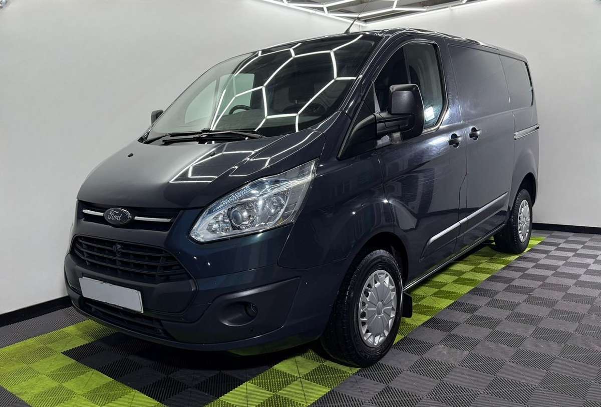 Check out this Ford Transit Custom 2014 Diesel Manual