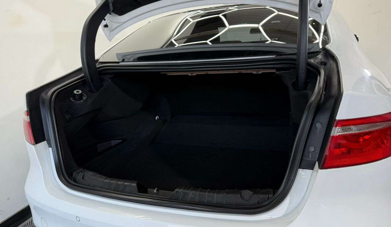 2017 JAGUAR XF 2017 JAGUAR XF