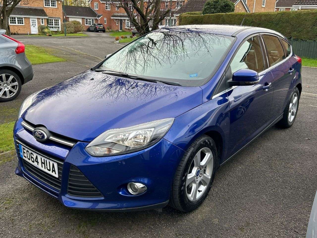 A 2014 FORD FOCUS 1.6 TDCi Zetec Navigator Hatchback 5dr Diesel Manual Euro 5 (s/s) (115 ps) A 2014 FORD FOCUS 1.6 TDCi Zetec Navigator Hatchback 5dr Diesel Manual Euro 5 (s/s) (115 ps)