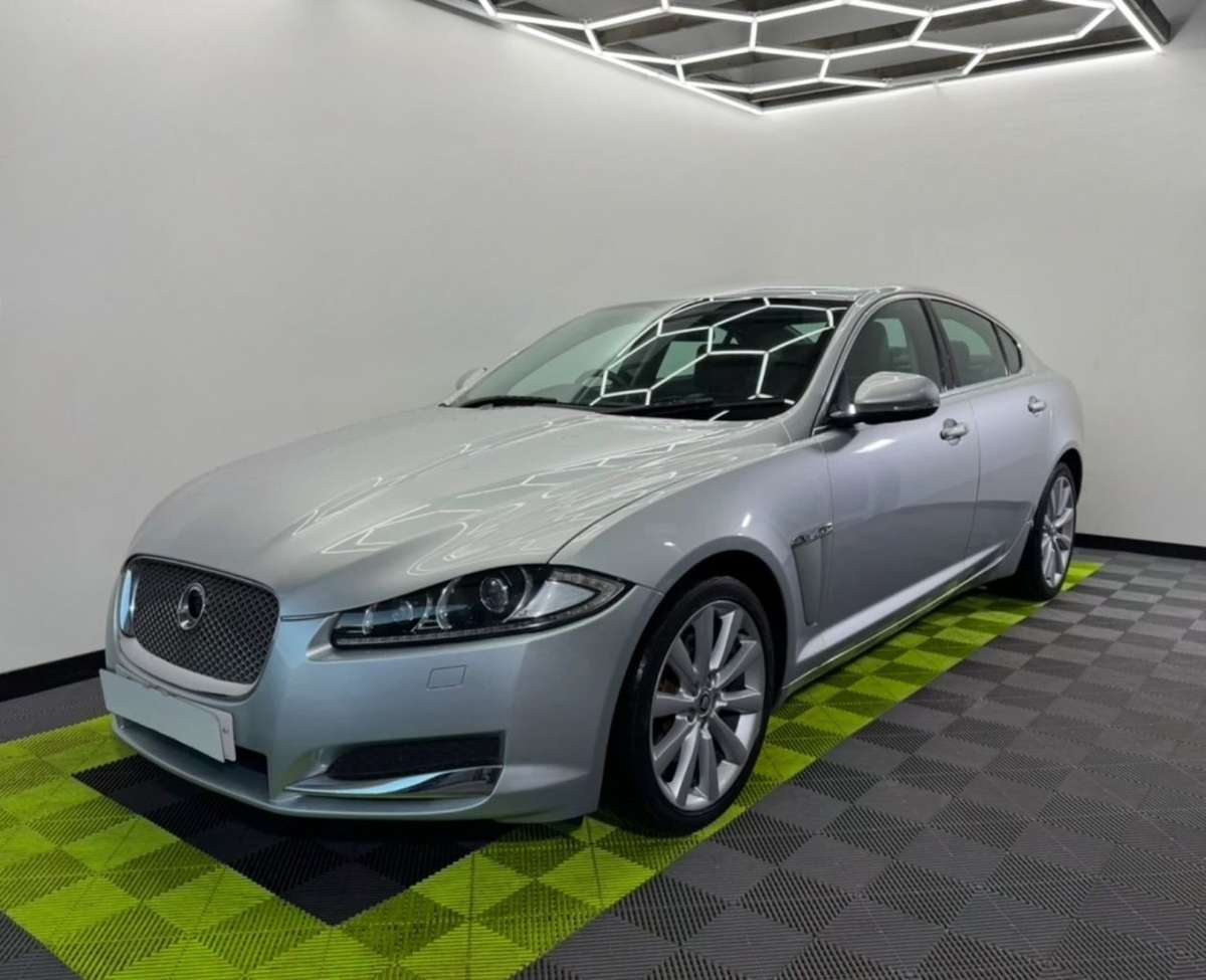 Check out this Jaguar Xf 2013 Diesel Automatic