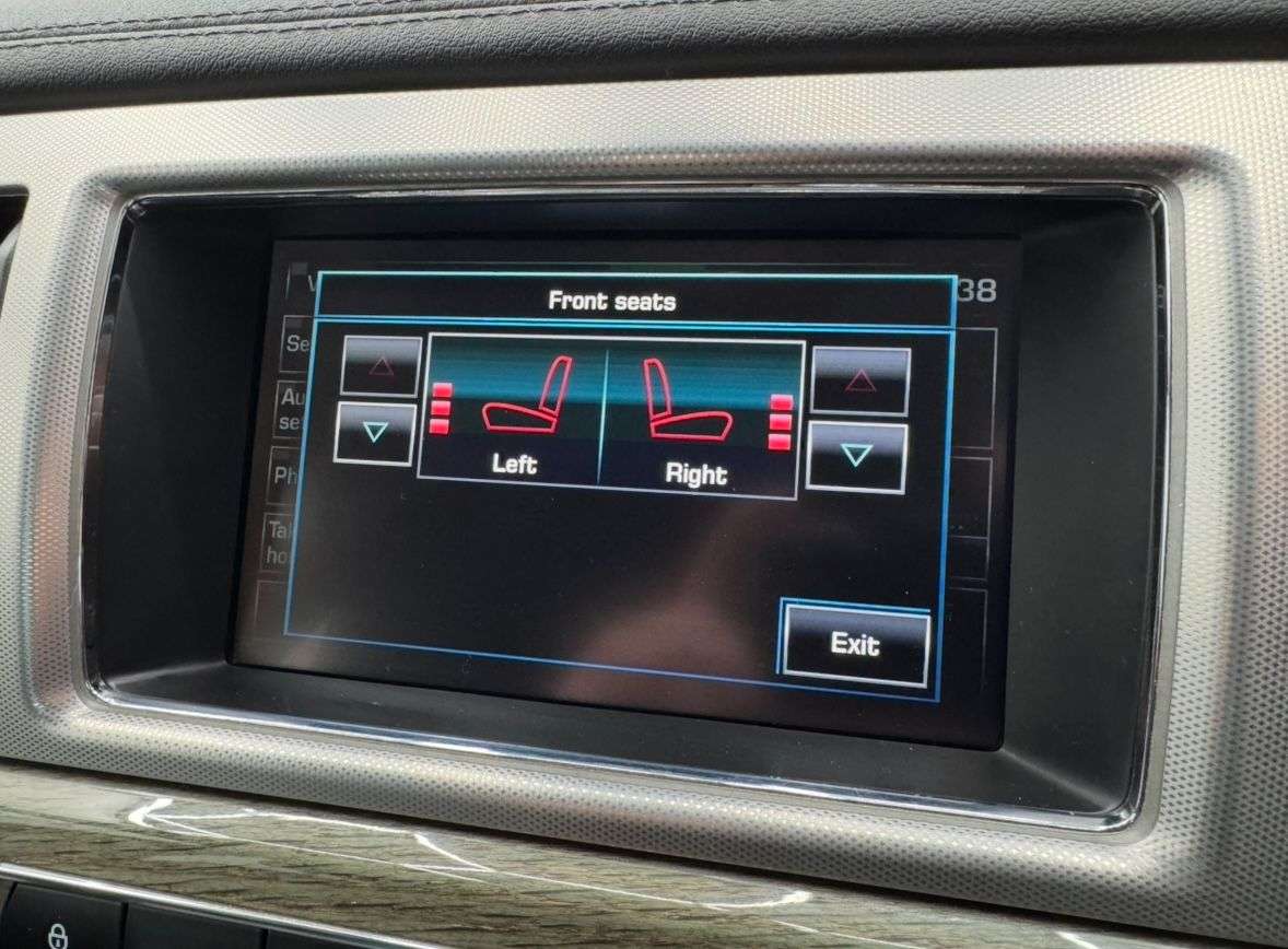 2013 JAGUAR XF 2013 JAGUAR XF