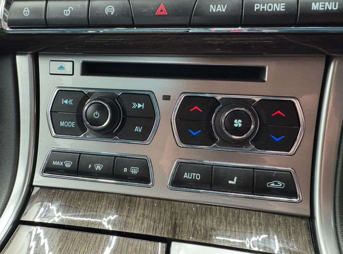 2013 JAGUAR XF 2013 JAGUAR XF