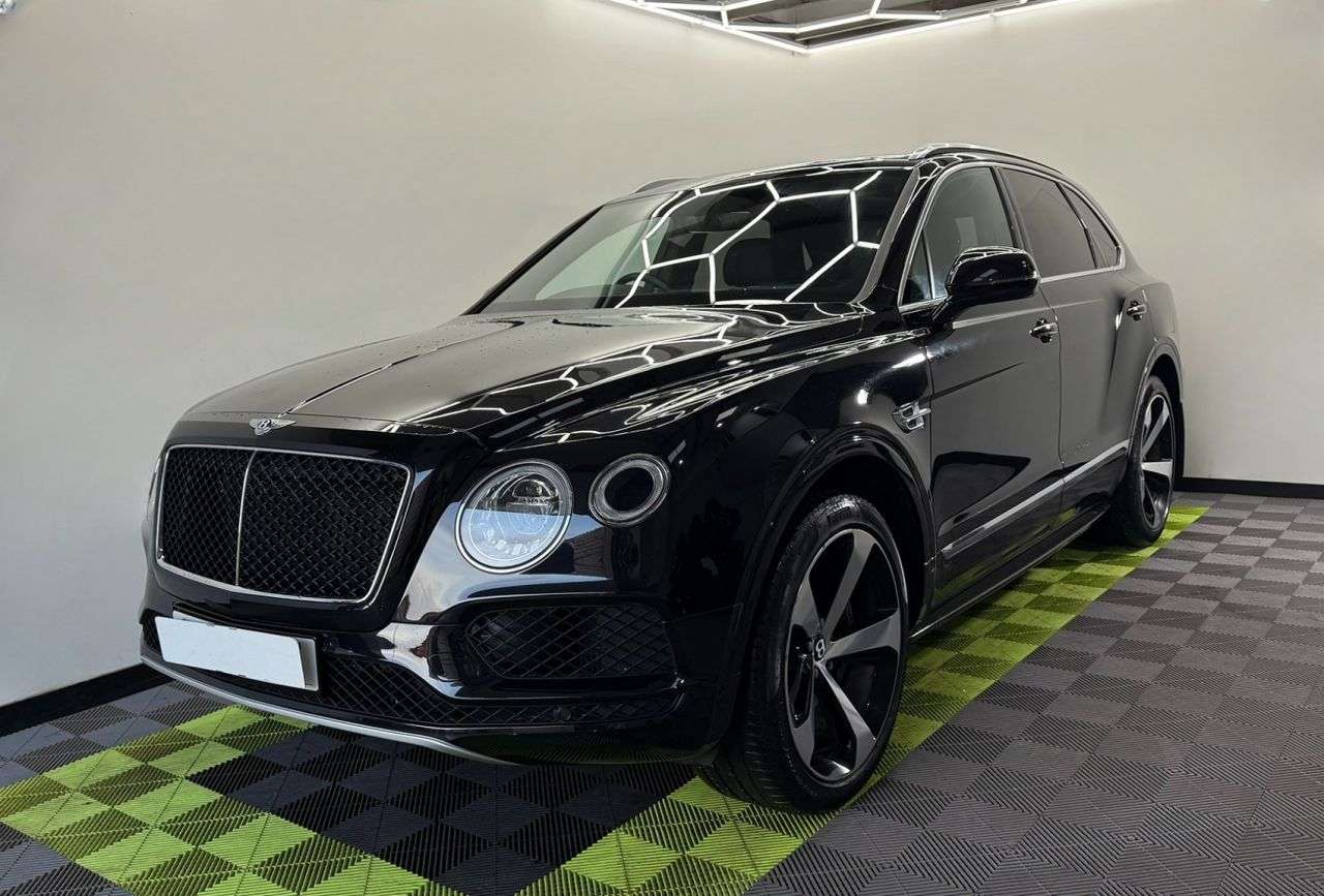 A 2020 BENTLEY BENTAYGA 4.0 V8 SUV 5dr Petrol Auto 4WD Euro 6 (s/s) (550 ps) A 2020 BENTLEY BENTAYGA 4.0 V8 SUV 5dr Petrol Auto 4WD Euro 6 (s/s) (550 ps)