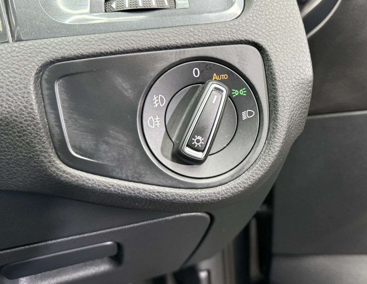 2019 VOLKSWAGEN GOLF 2019 VOLKSWAGEN GOLF