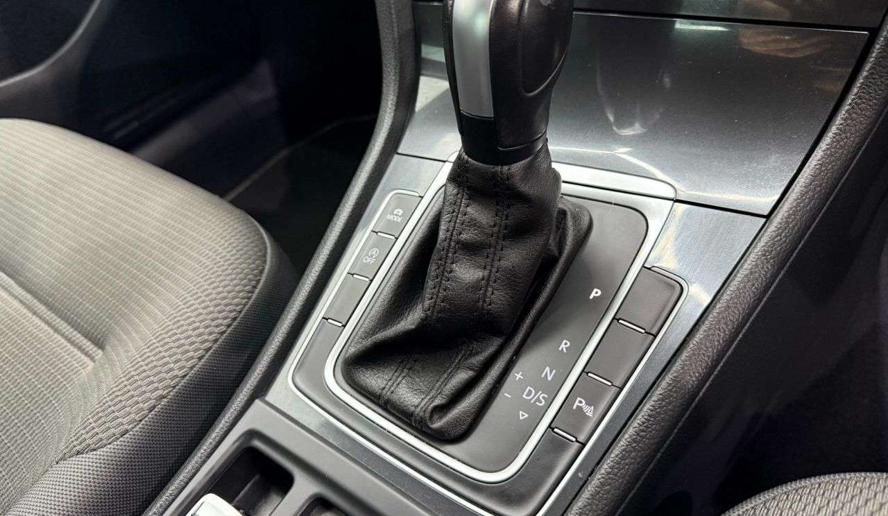 2019 VOLKSWAGEN GOLF 2019 VOLKSWAGEN GOLF