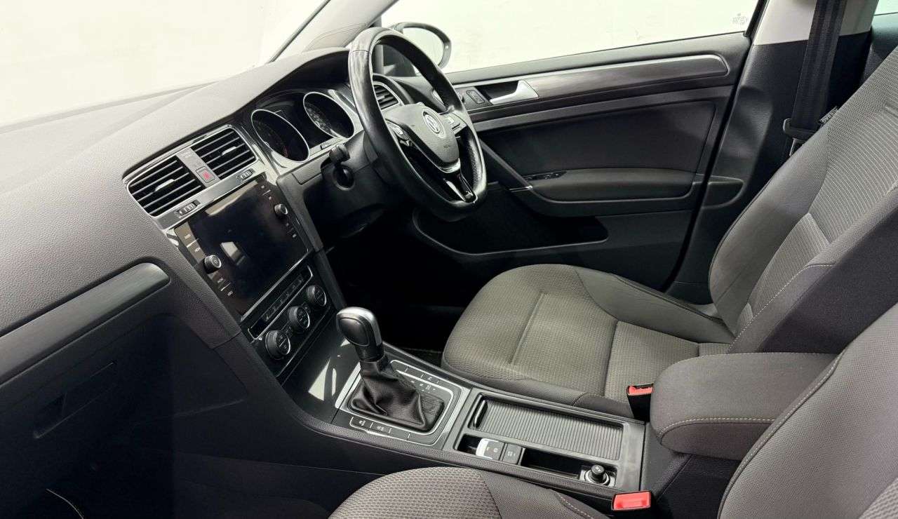 2019 VOLKSWAGEN GOLF 2019 VOLKSWAGEN GOLF