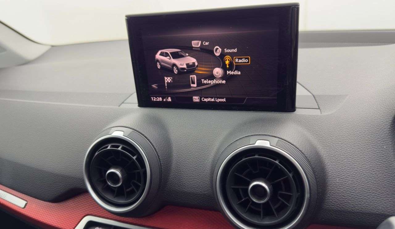 2017 AUDI Q2 2017 AUDI Q2