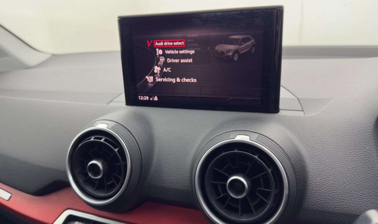 2017 AUDI Q2 2017 AUDI Q2