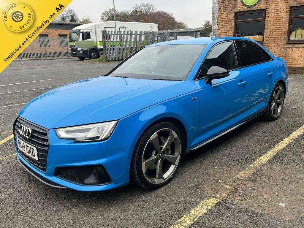 A 2019 AUDI A4 2.0 TDI 40 Black Edition Saloon 4dr Diesel S Tronic Euro 6 (s/s) (190 ps) A 2019 AUDI A4 2.0 TDI 40 Black Edition Saloon 4dr Diesel S Tronic Euro 6 (s/s) (190 ps)