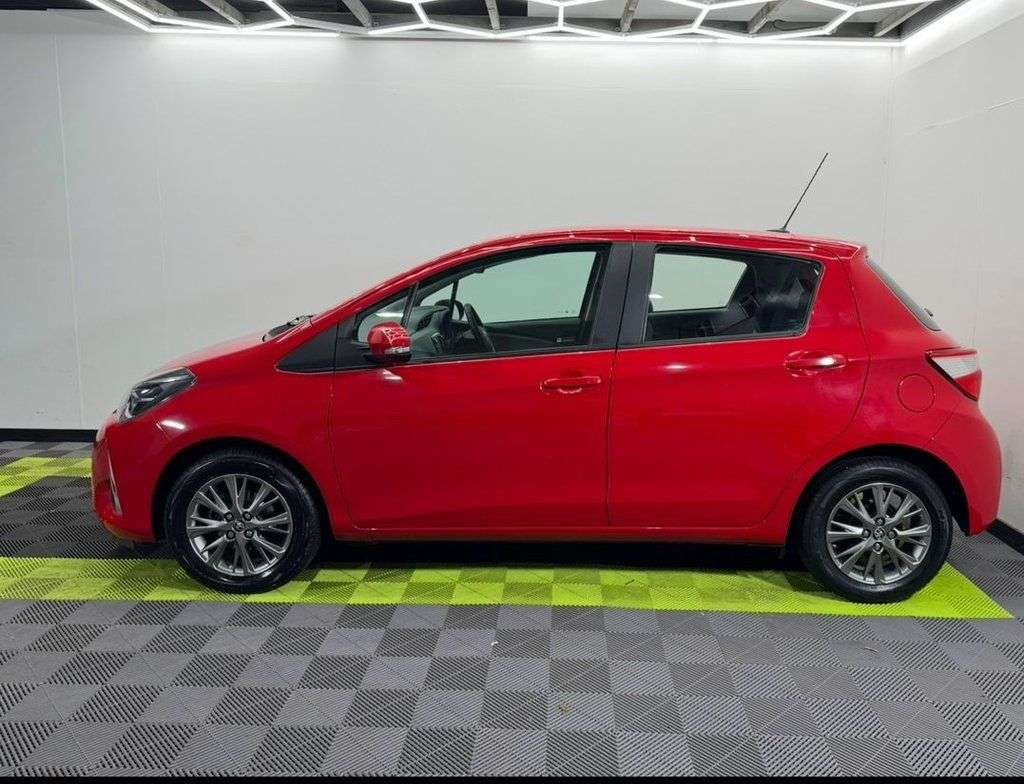 2018 TOYOTA YARIS 2018 TOYOTA YARIS