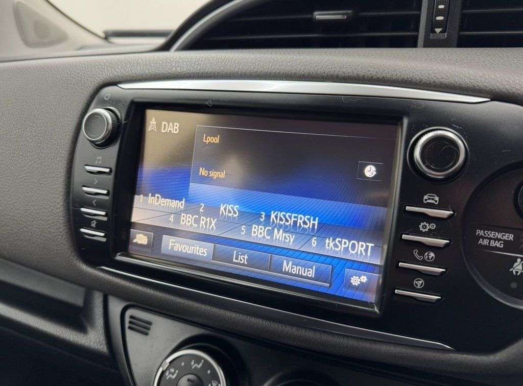 2018 TOYOTA YARIS 2018 TOYOTA YARIS