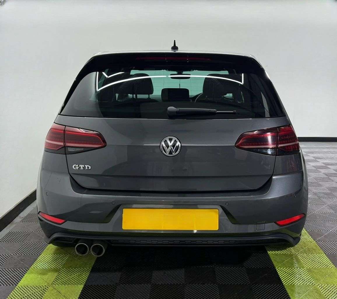 2017 VOLKSWAGEN GOLF 2017 VOLKSWAGEN GOLF